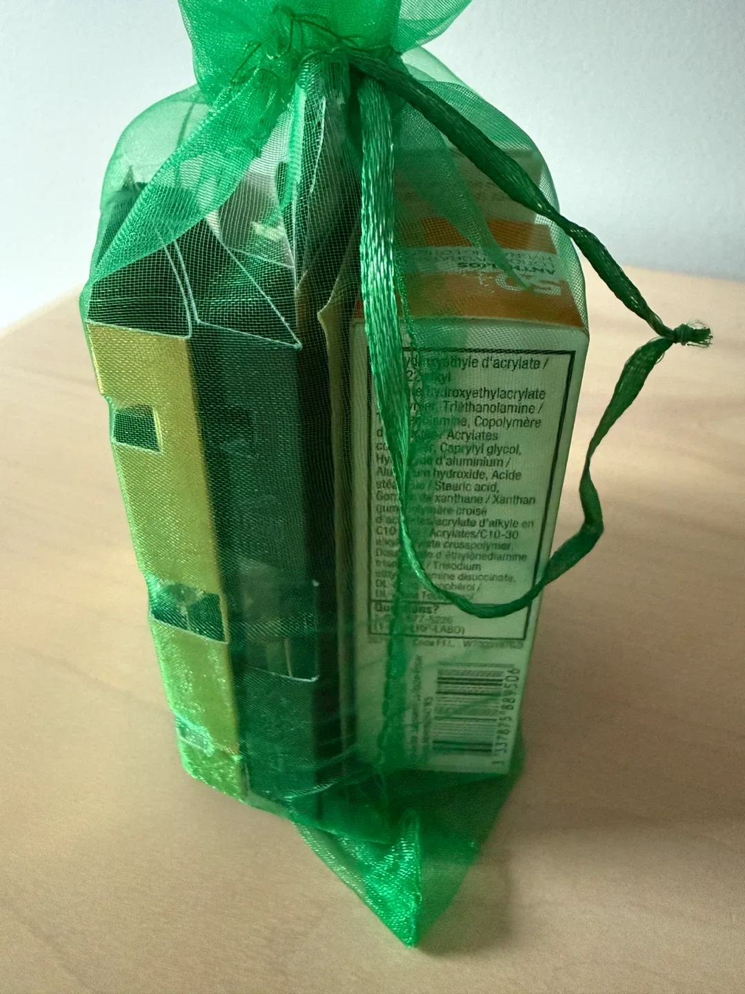 Jean Paul Gaultier Perfume Set with Avène Cream image indicator(2)