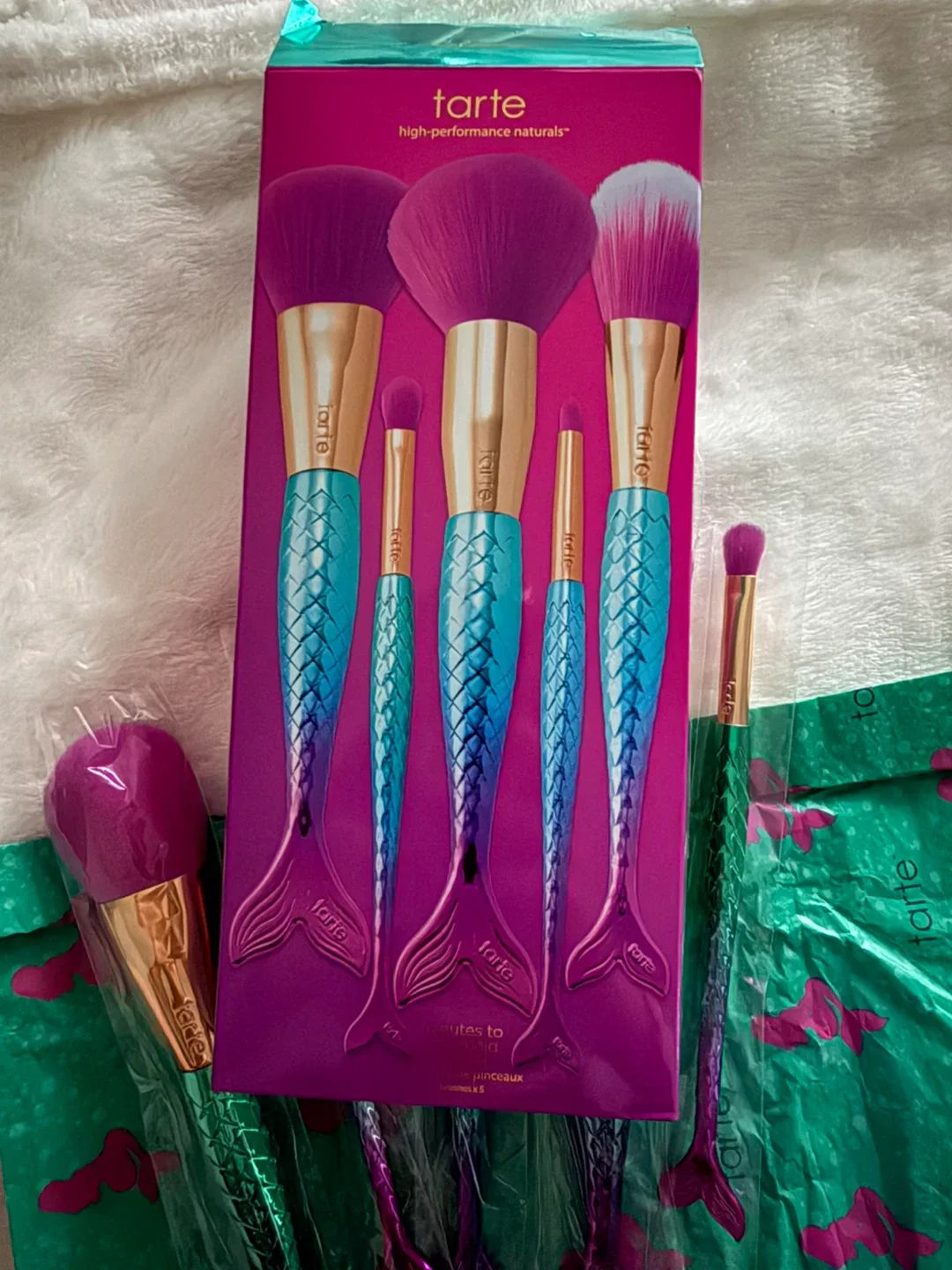 New Tarte Minutes to Mermaid Brush Set image indicator(3)
