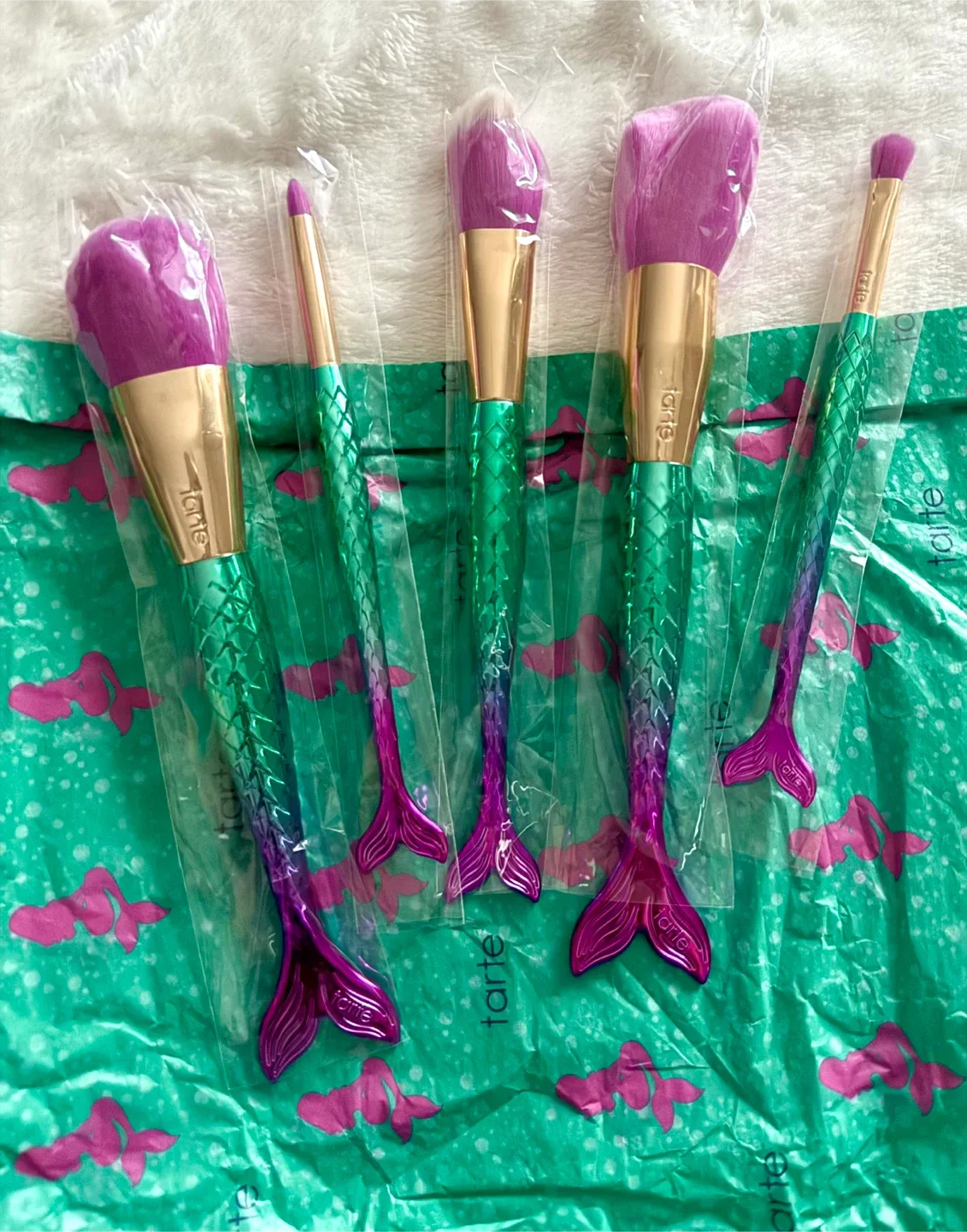 New Tarte Minutes to Mermaid Brush Set image indicator(6)