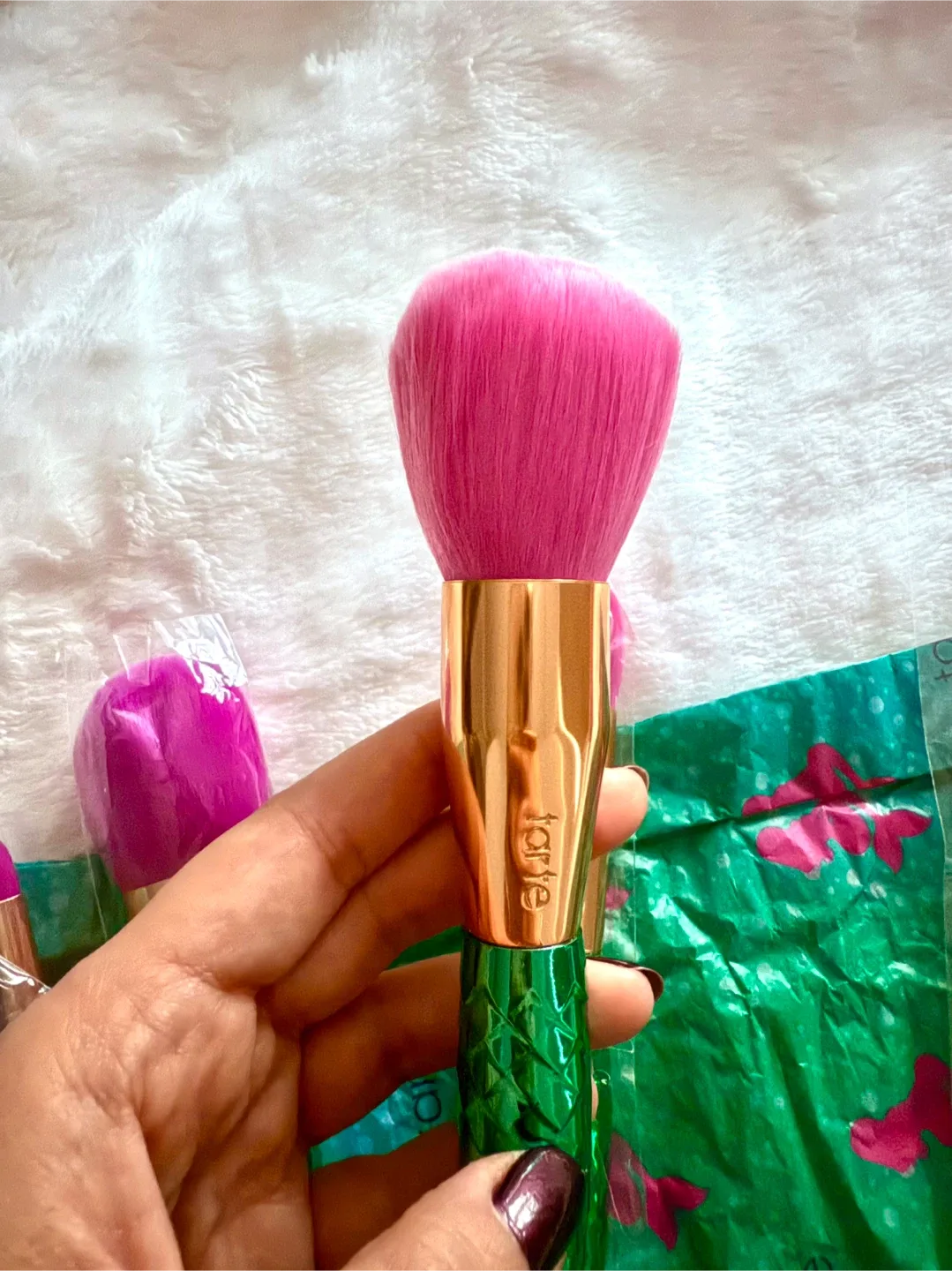 New Tarte Minutes to Mermaid Brush Set image indicator(4)