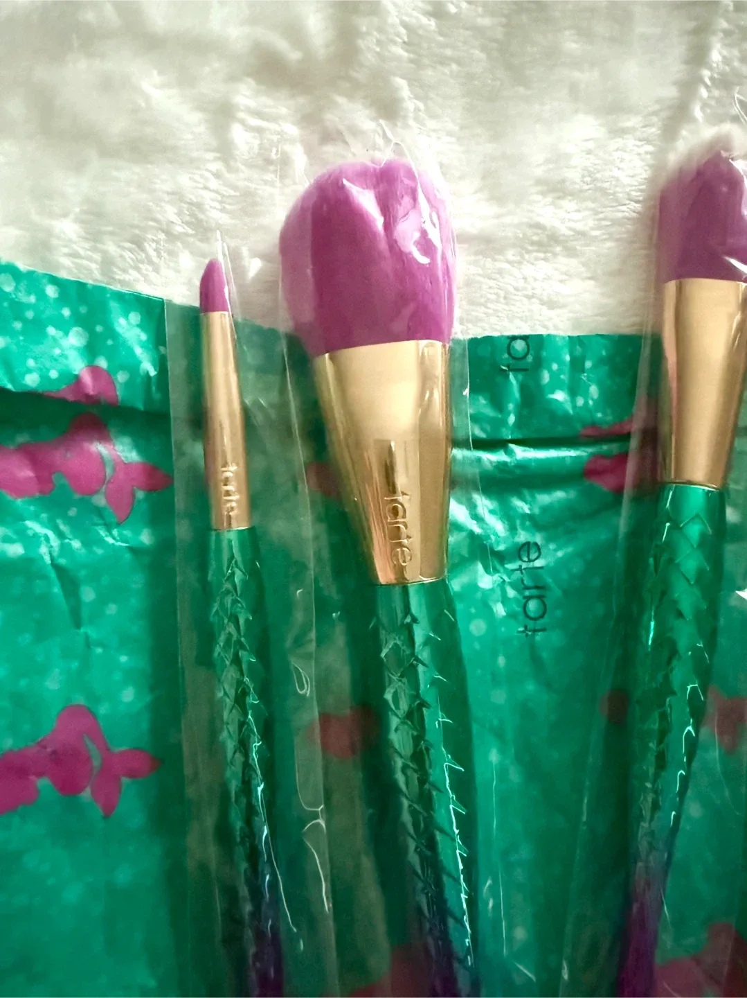 New Tarte Minutes to Mermaid Brush Set image indicator(7)