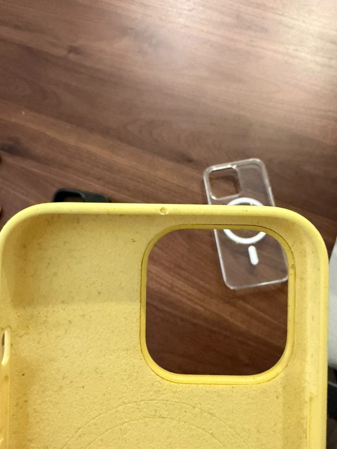 iPhone 13 Pro Cases image indicator(4)