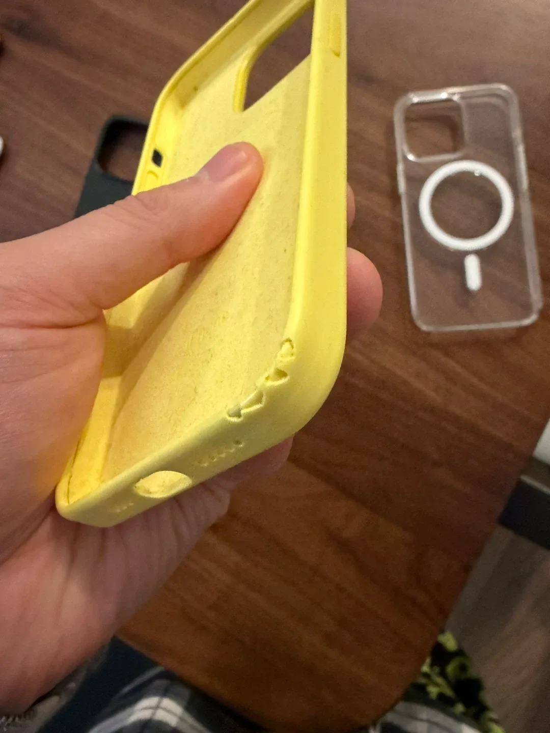 iPhone 13 Pro Cases image indicator(3)