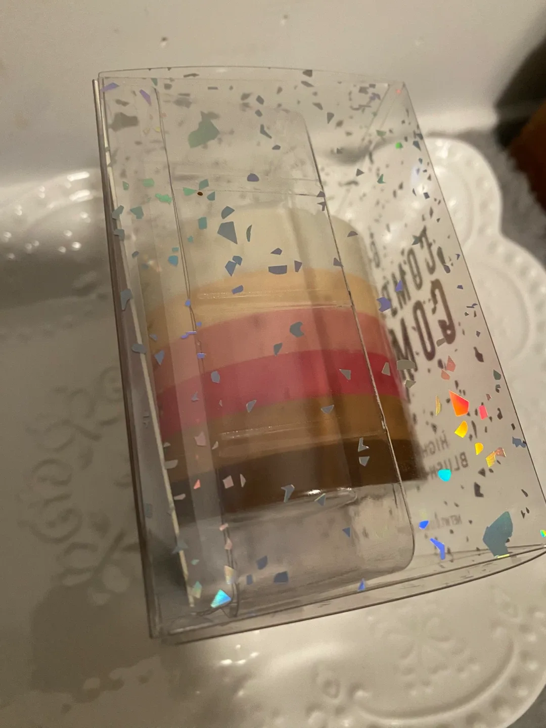 New (unused) 6-in-1 Complexion Compact image indicator(3)