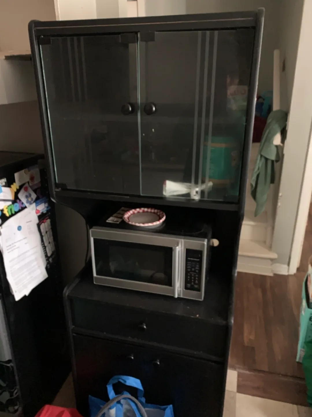 Big comfy chair and a microwave stand quick sale image indicator(2)