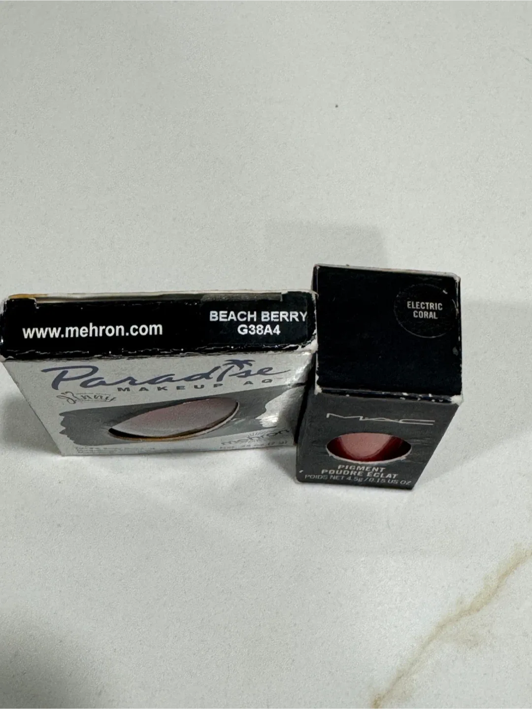 Mehron Paradise & MAC Pigment image indicator(2)