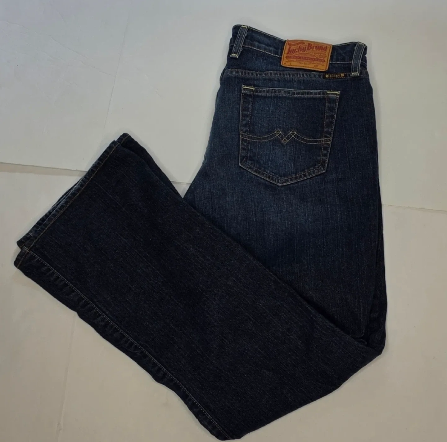 Lucky Brand Sweet N' Low Jeans - Size 14/32 image indicator(2)