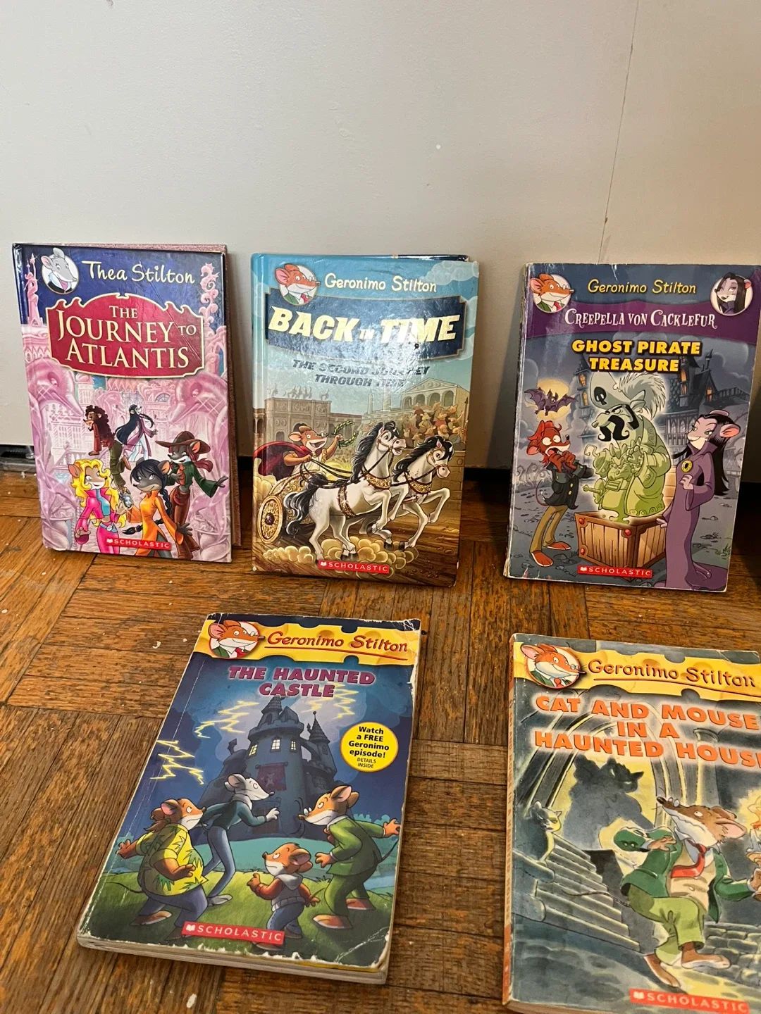 Geronimo & Thea Stilton Book Collection image indicator(4)