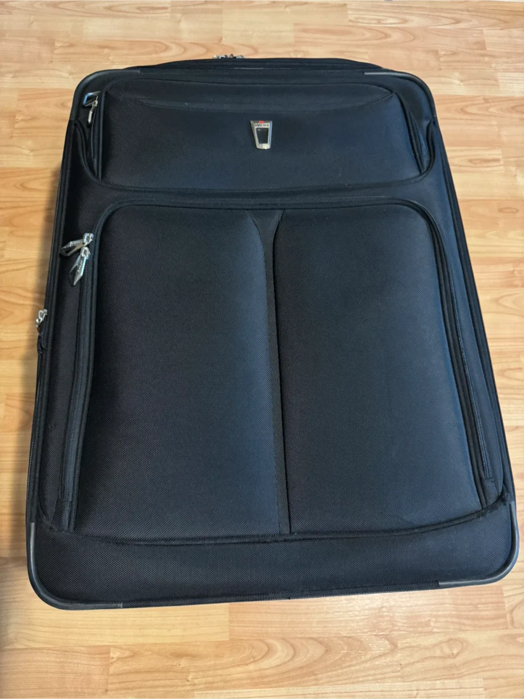 Delsey large suitcase  - black image indicator(4)