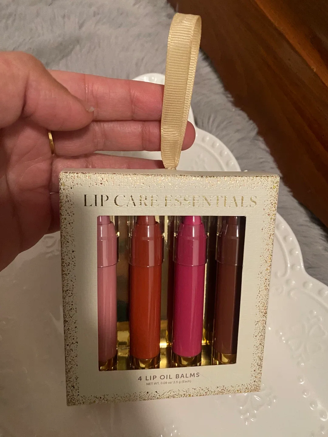 New (unused) Lip Care Essentials - 4 Lip Oil Balms image indicator(2)