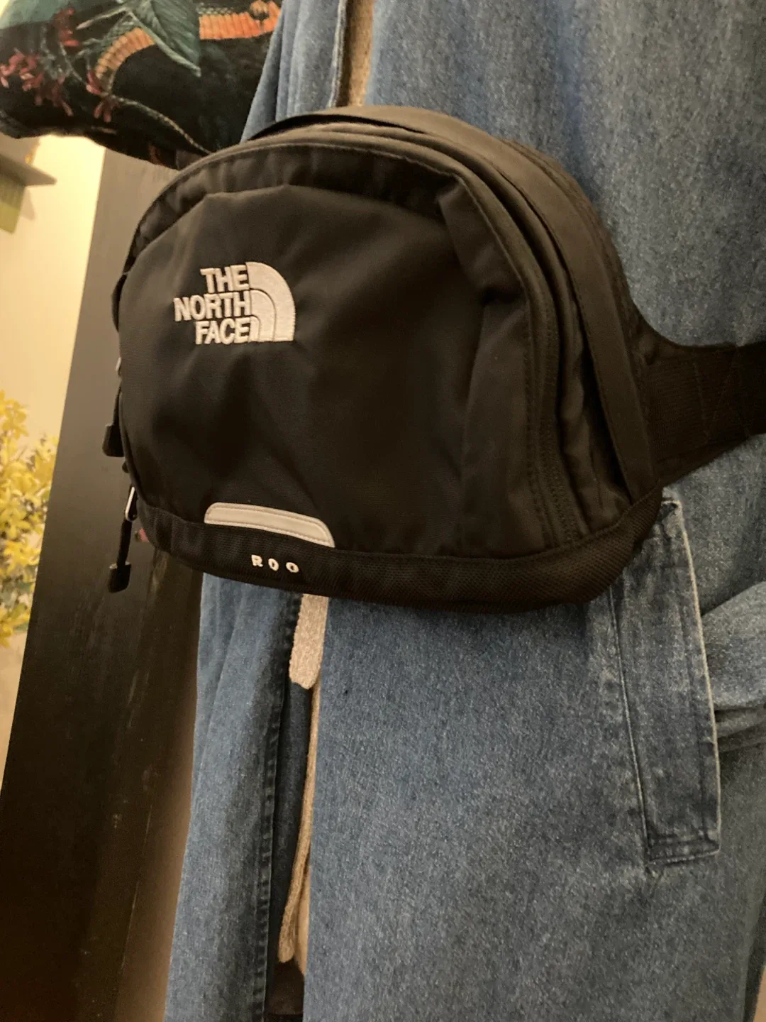 The North Face Black Belt Bag image indicator(2)