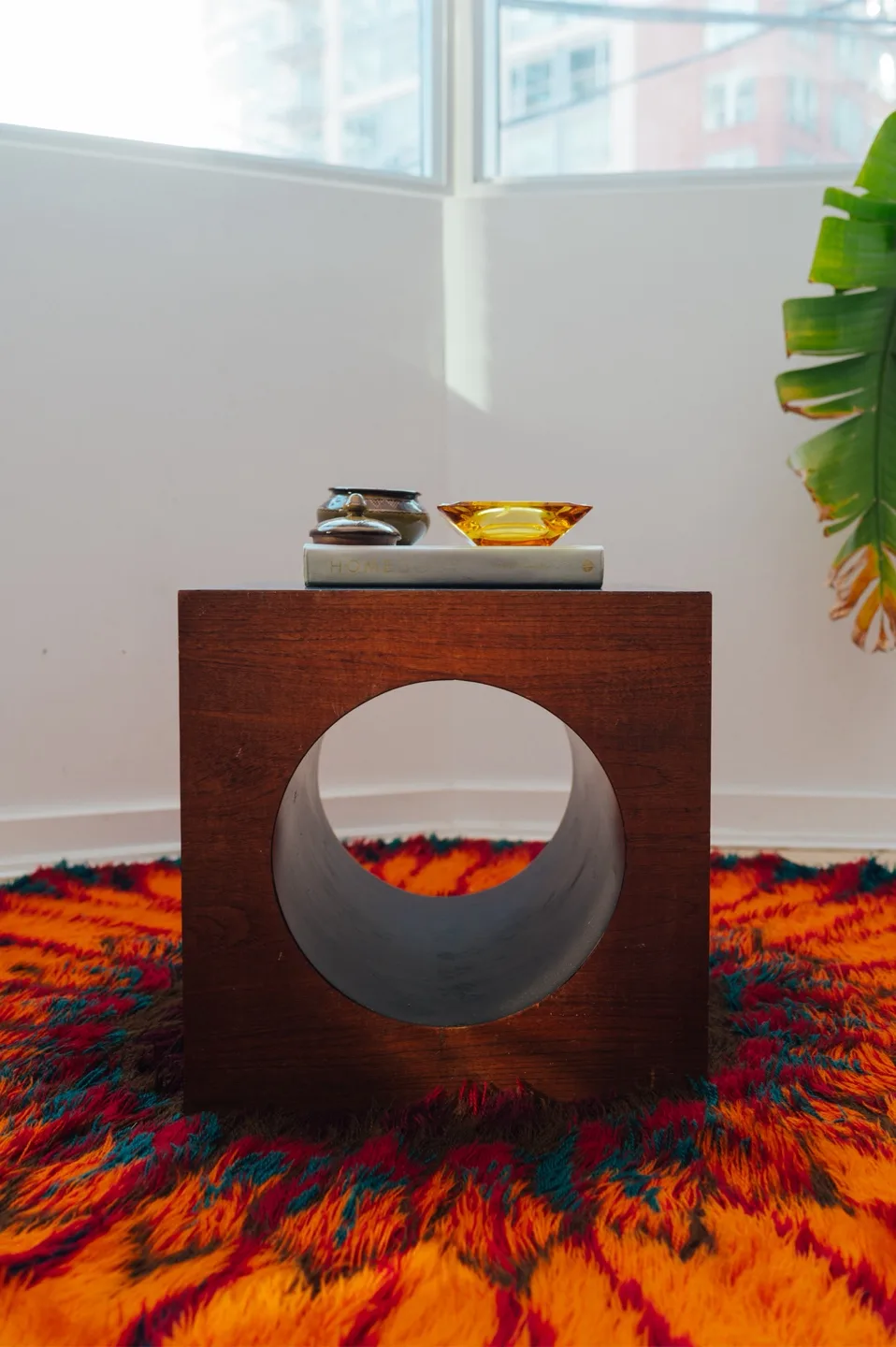 RS ASSOCIATES Cube MCM Side Table 🤎