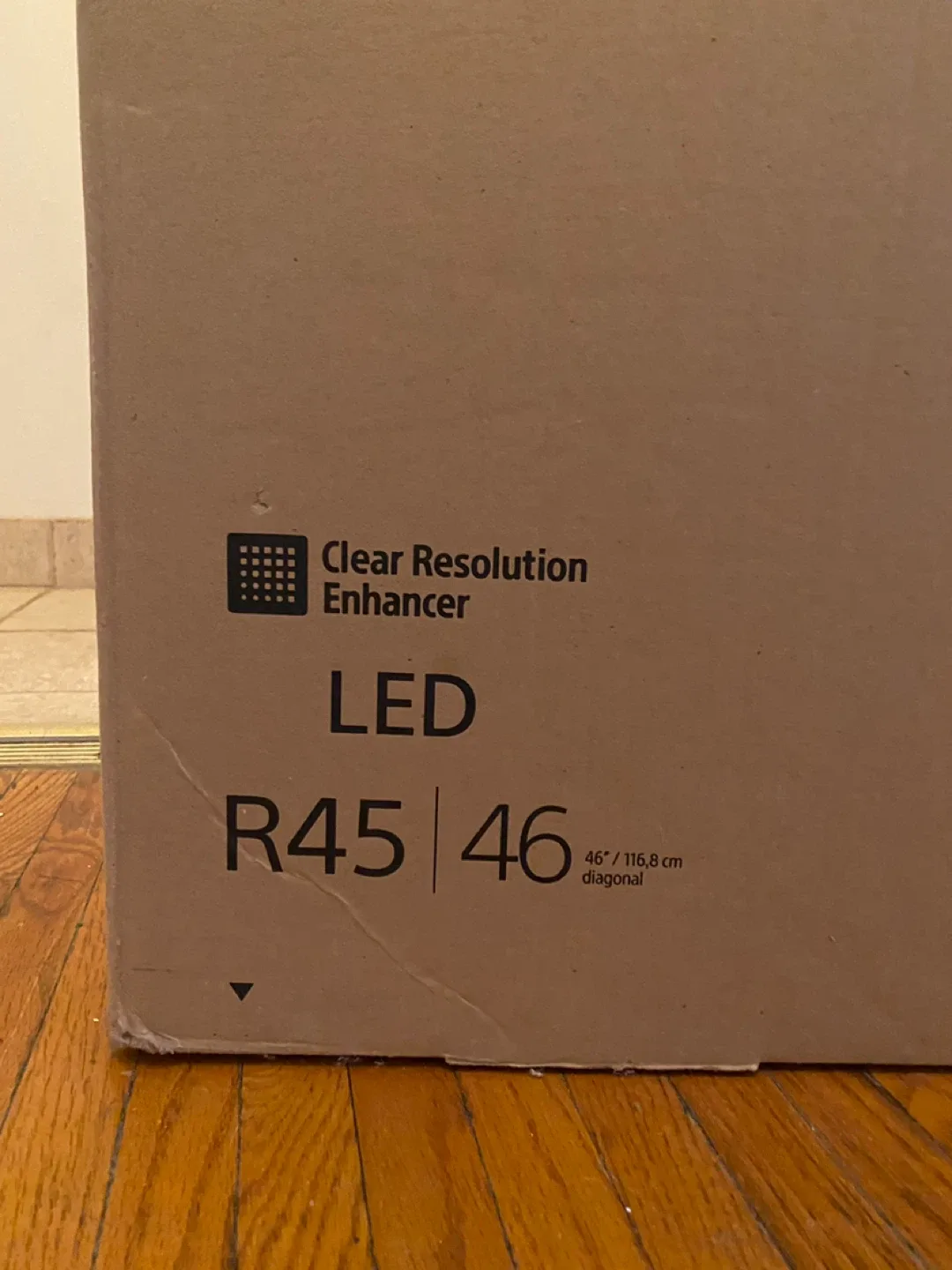 Free!! Sony Bravia R45 LED 46" TV - New in Box! image indicator(2)