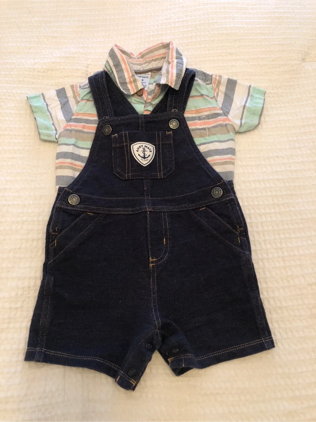 Carter's Baby Outfit - Size 9 Months thumbnail