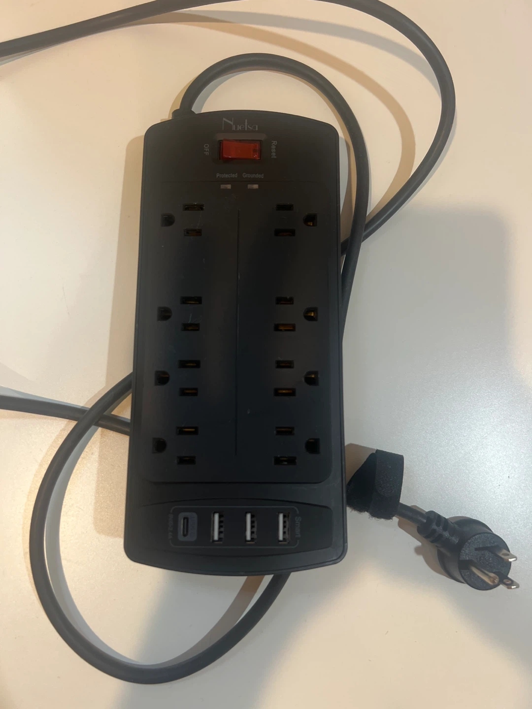 Power Strip 6ft with 8 AC Outlets and 3 USB Ports - photo 2