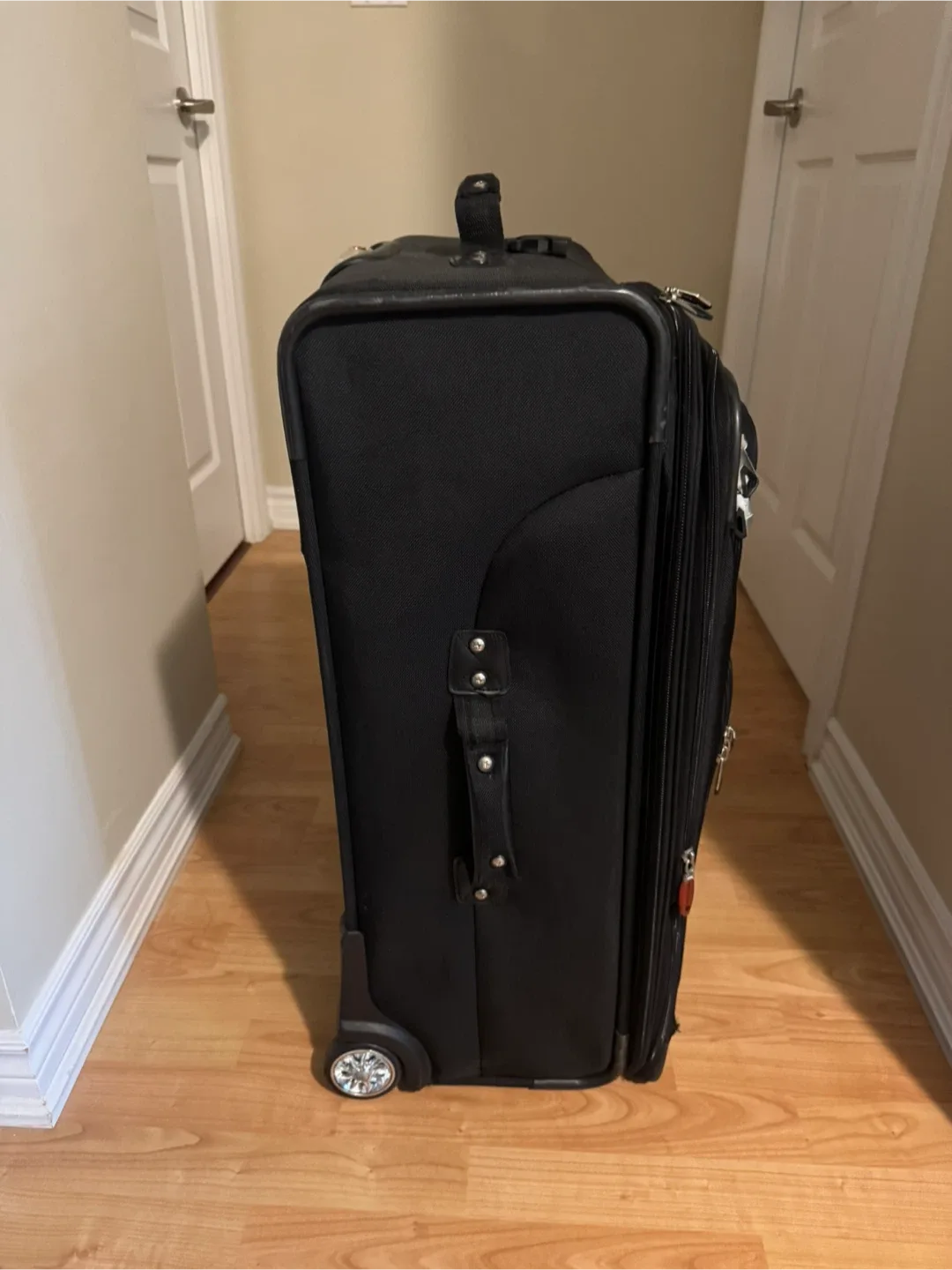 Delsey large suitcase  - black image indicator(7)