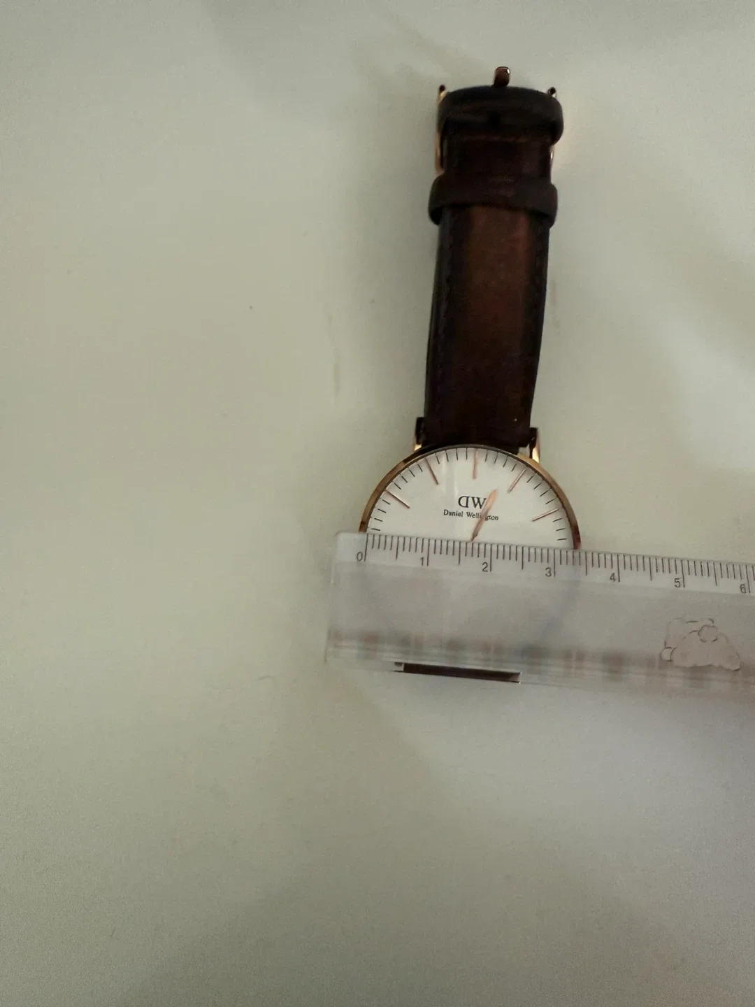 Daniel Wellington women Watch with Leather Strap。 image indicator(2)