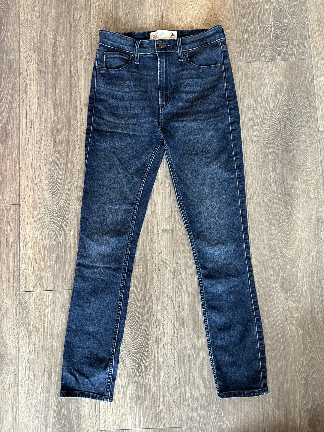 Abercrombie & Fitch High-Rise Ankle Jeans (Size 0R)