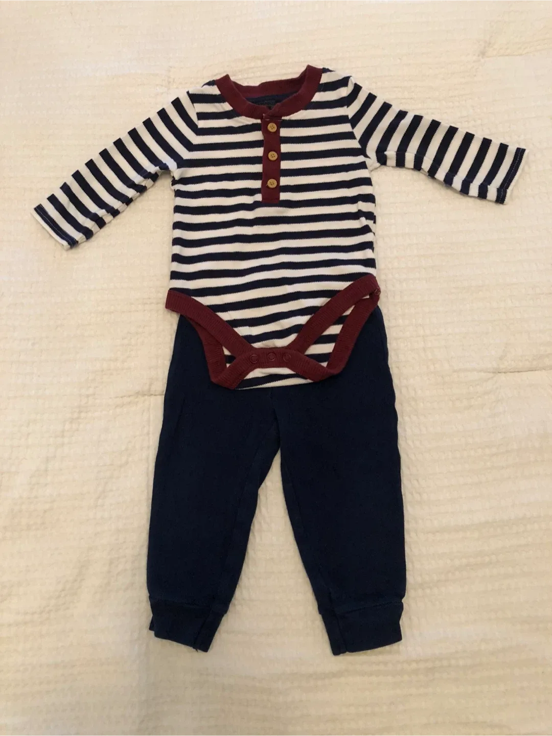 Baby 2-Piece Outfit - 6-12 months thumbnail
