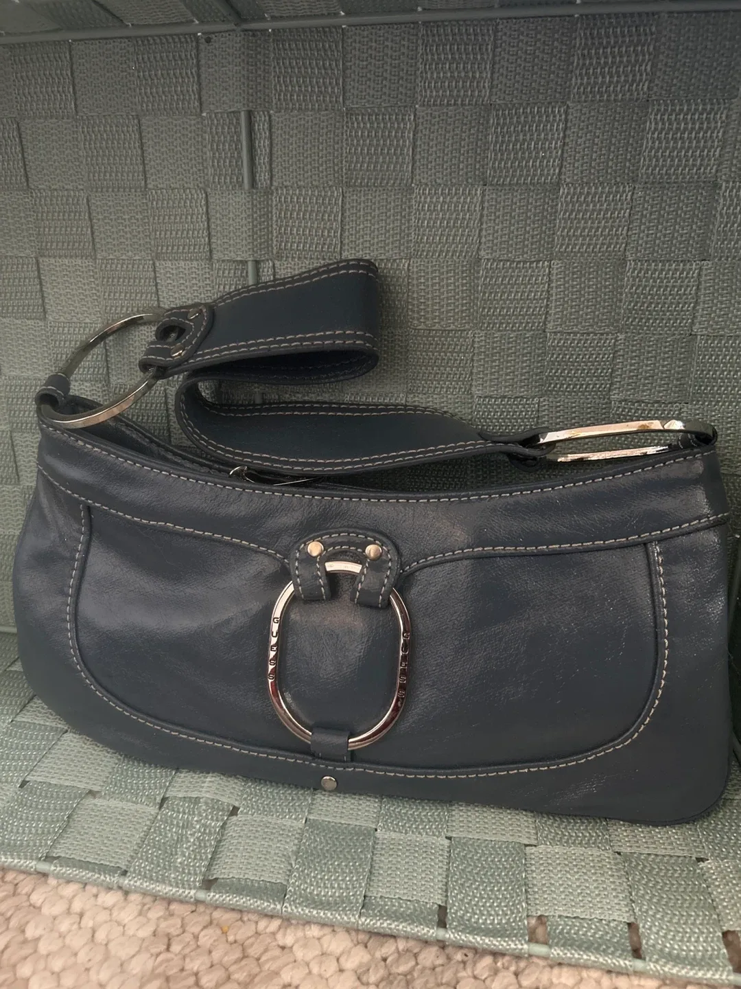 Gues Shoulder Bag thumbnail