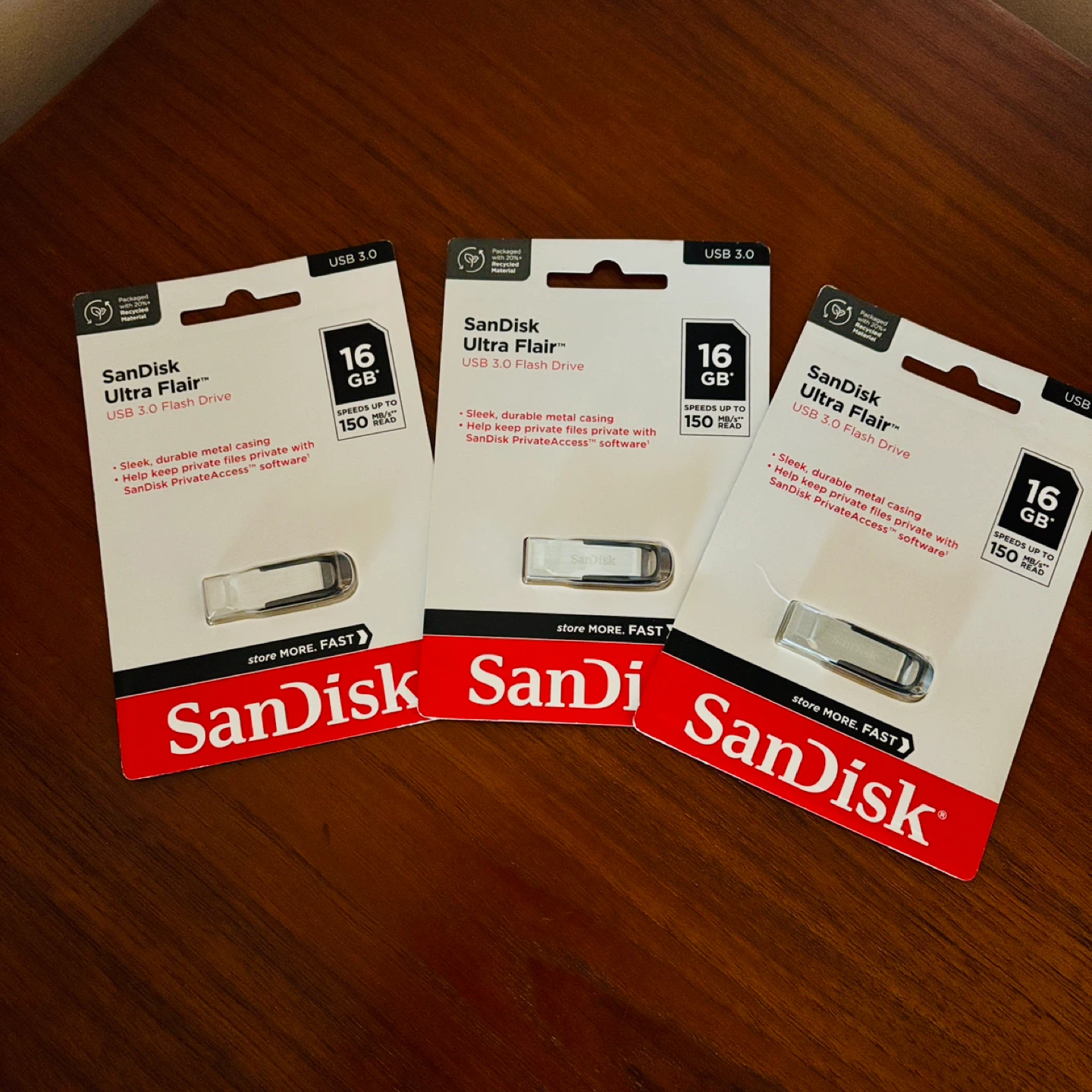 *New* $110 4x SanDisk Ultra Flair 16GB USB 3.0 Flash Drive