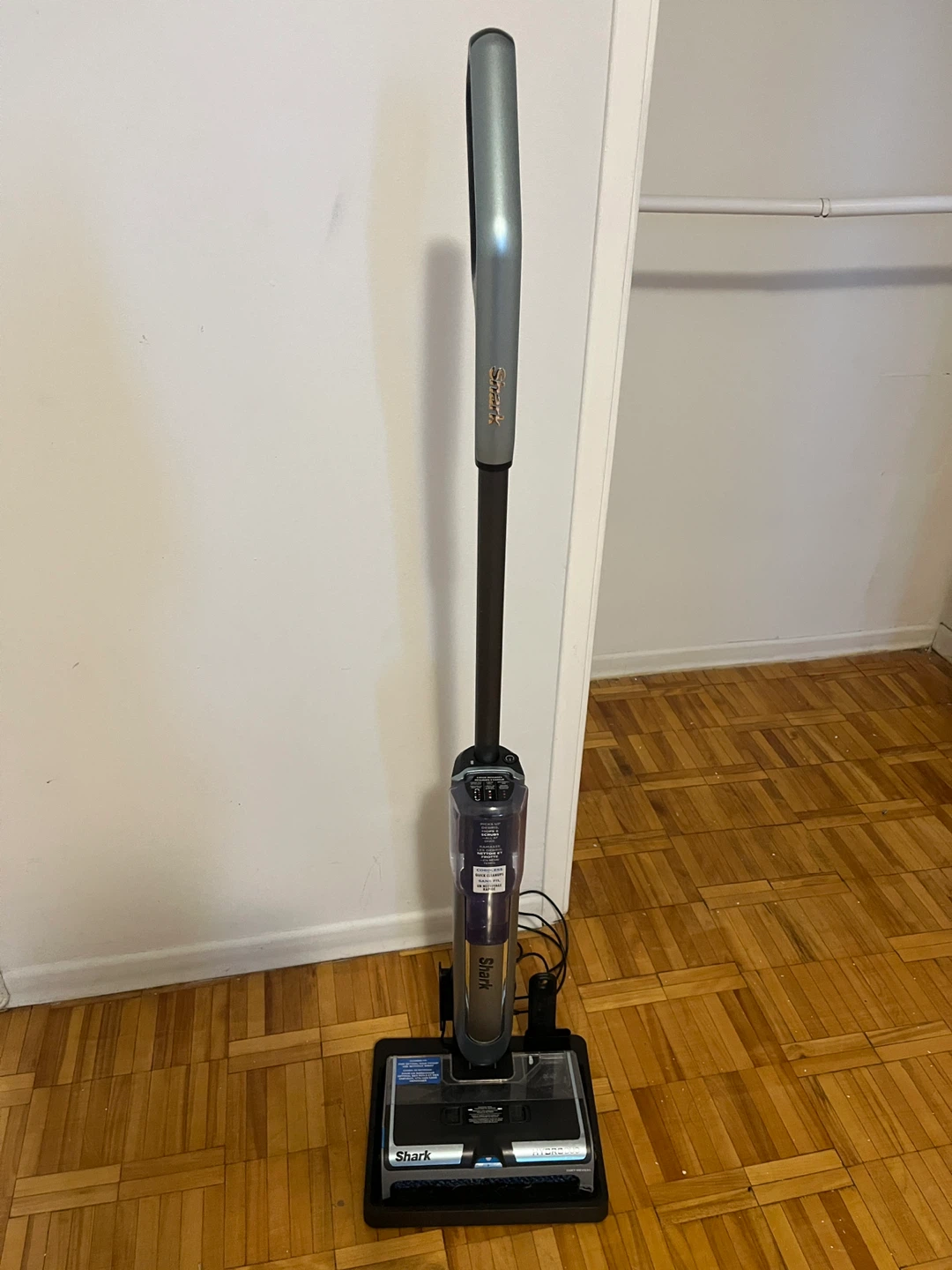 Shark HydroVac Cordless Vaccum and Mop