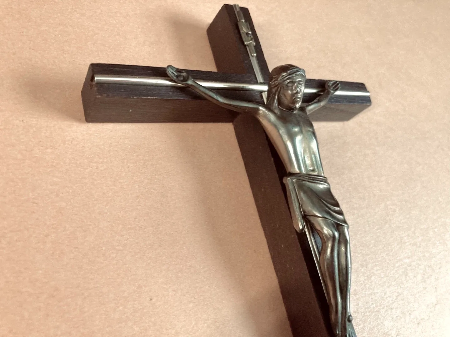 Vintage MCM Wood and Brass Wall Crucifix image indicator(4)