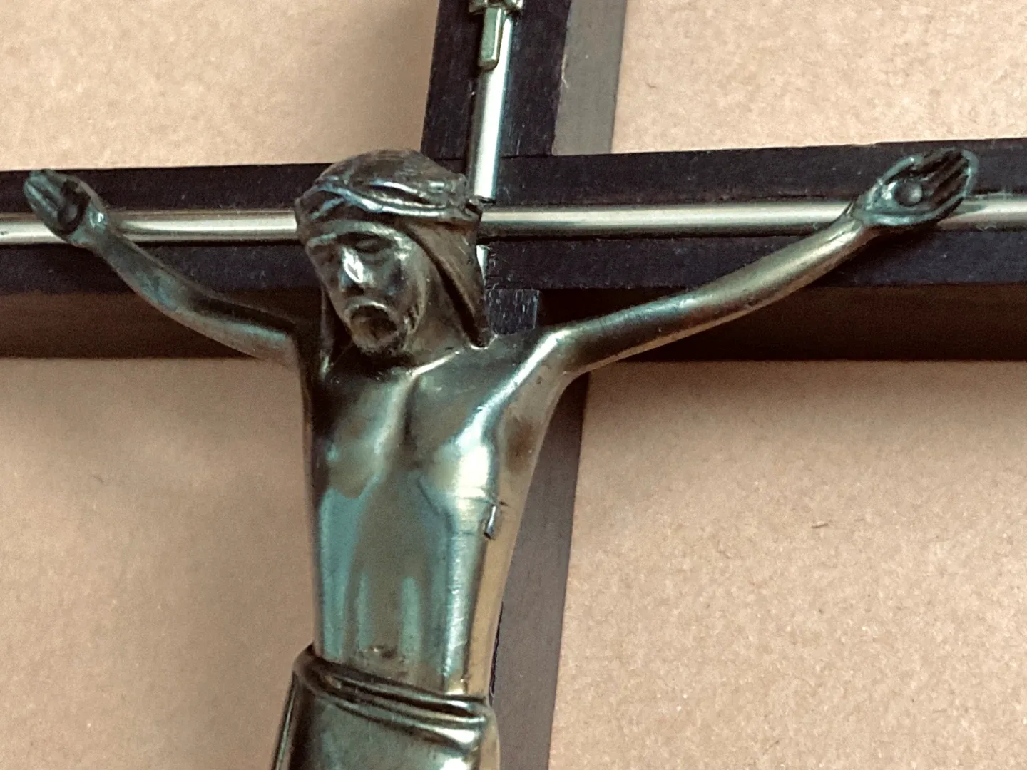 Vintage MCM Wood and Brass Wall Crucifix image indicator(5)