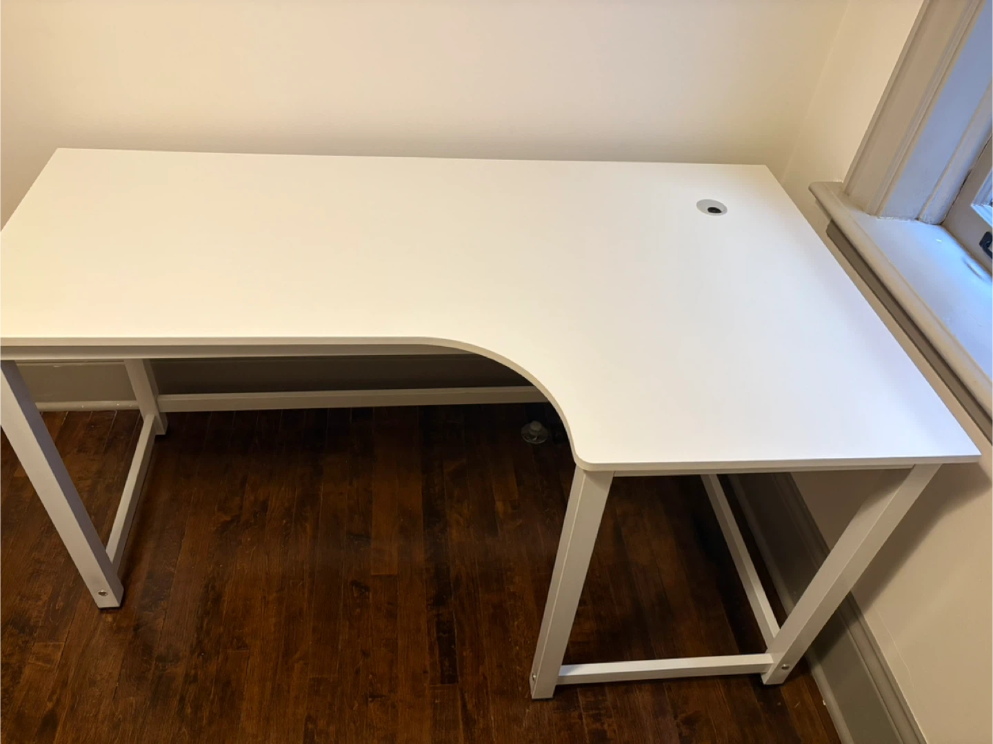 White Corner Desk