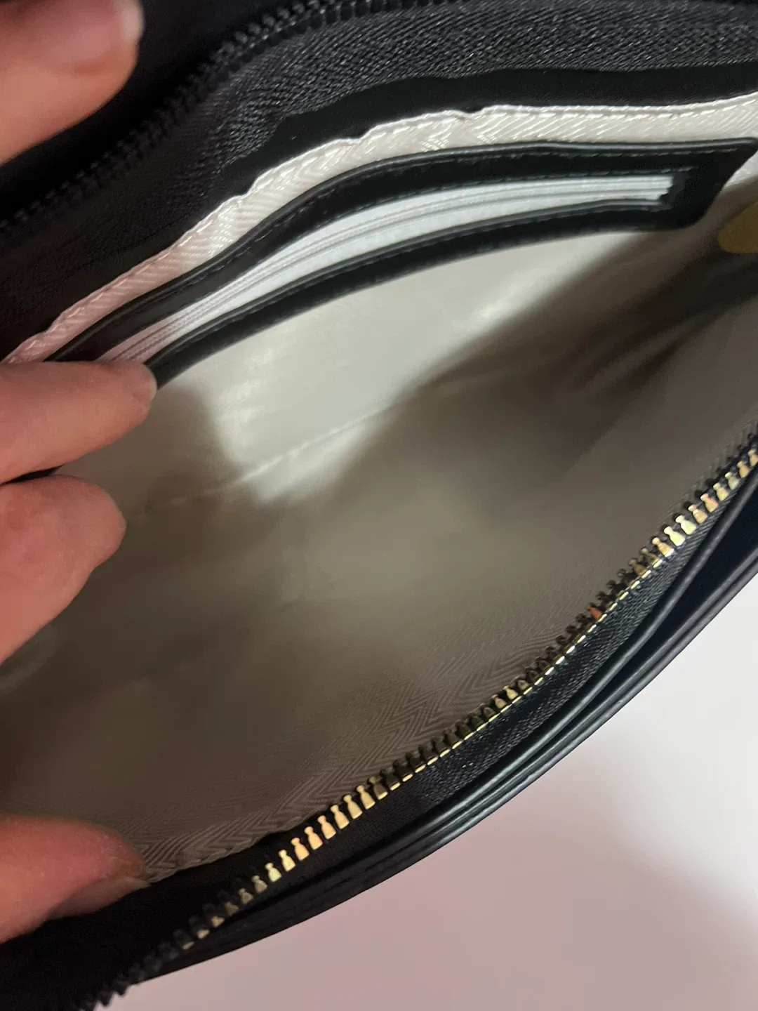 Fendi inspired Baguette Bag image indicator(3)