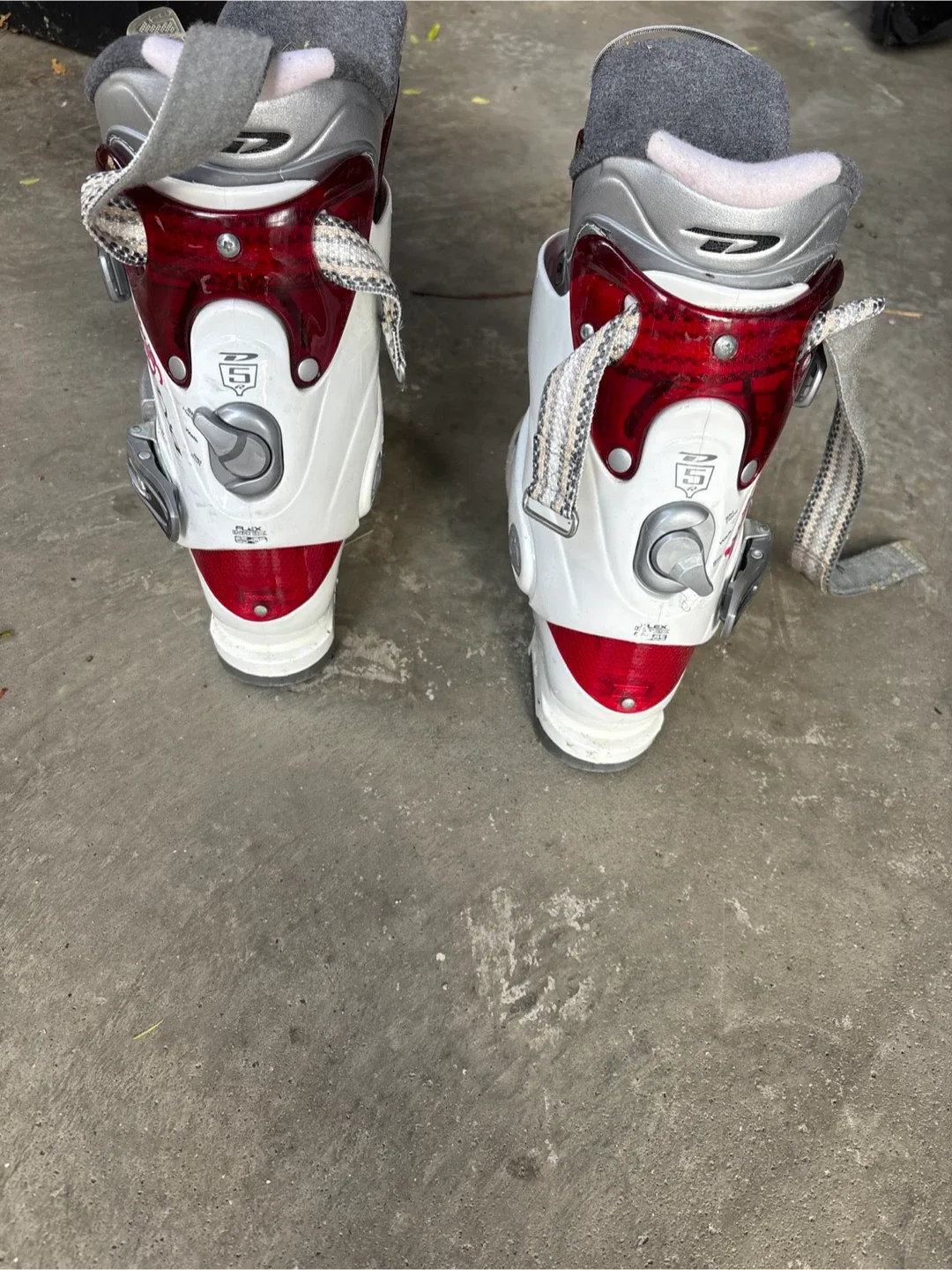 Dalbello Ski Boots - Size 24.5 image indicator(3)