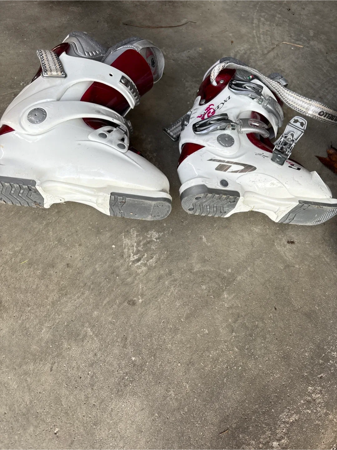 Dalbello Ski Boots - Size 24.5 image indicator(6)