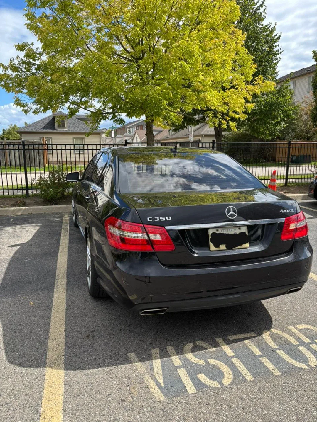 Mercedes-Benz E 350 4MATIC image indicator(2)