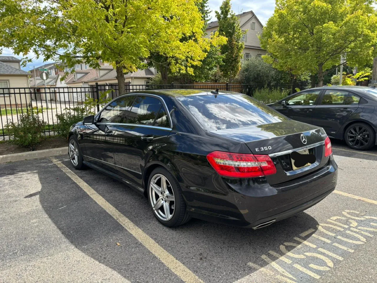 Mercedes-Benz E 350 4MATIC image indicator(3)