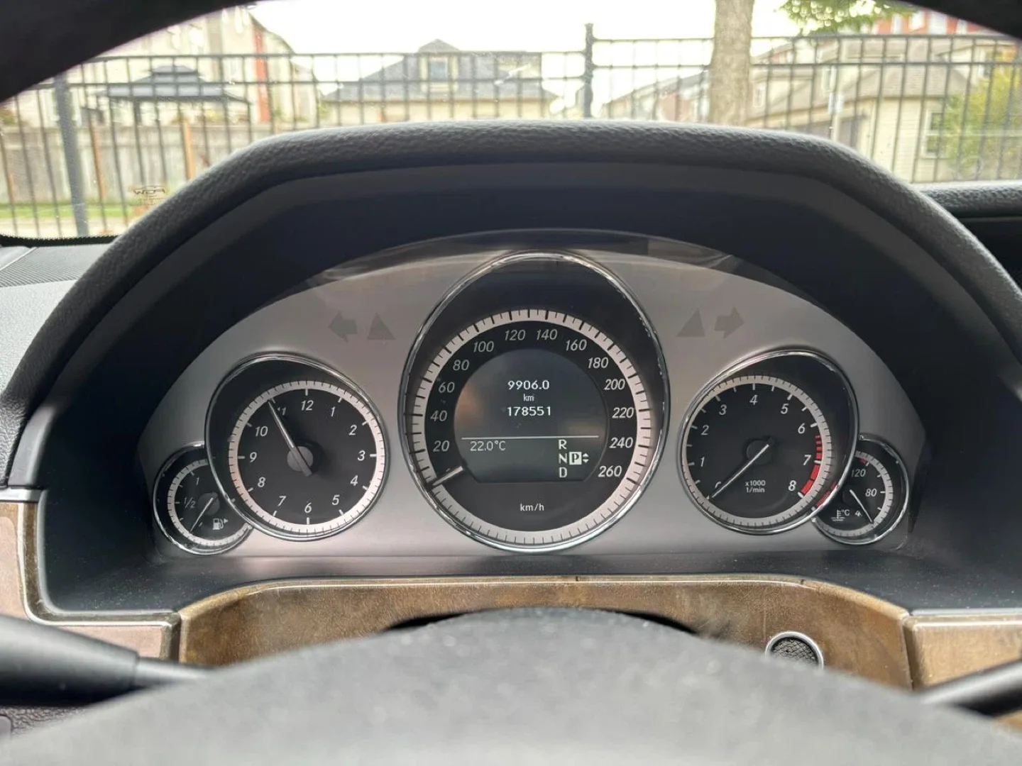 Mercedes-Benz E 350 4MATIC image indicator(7)