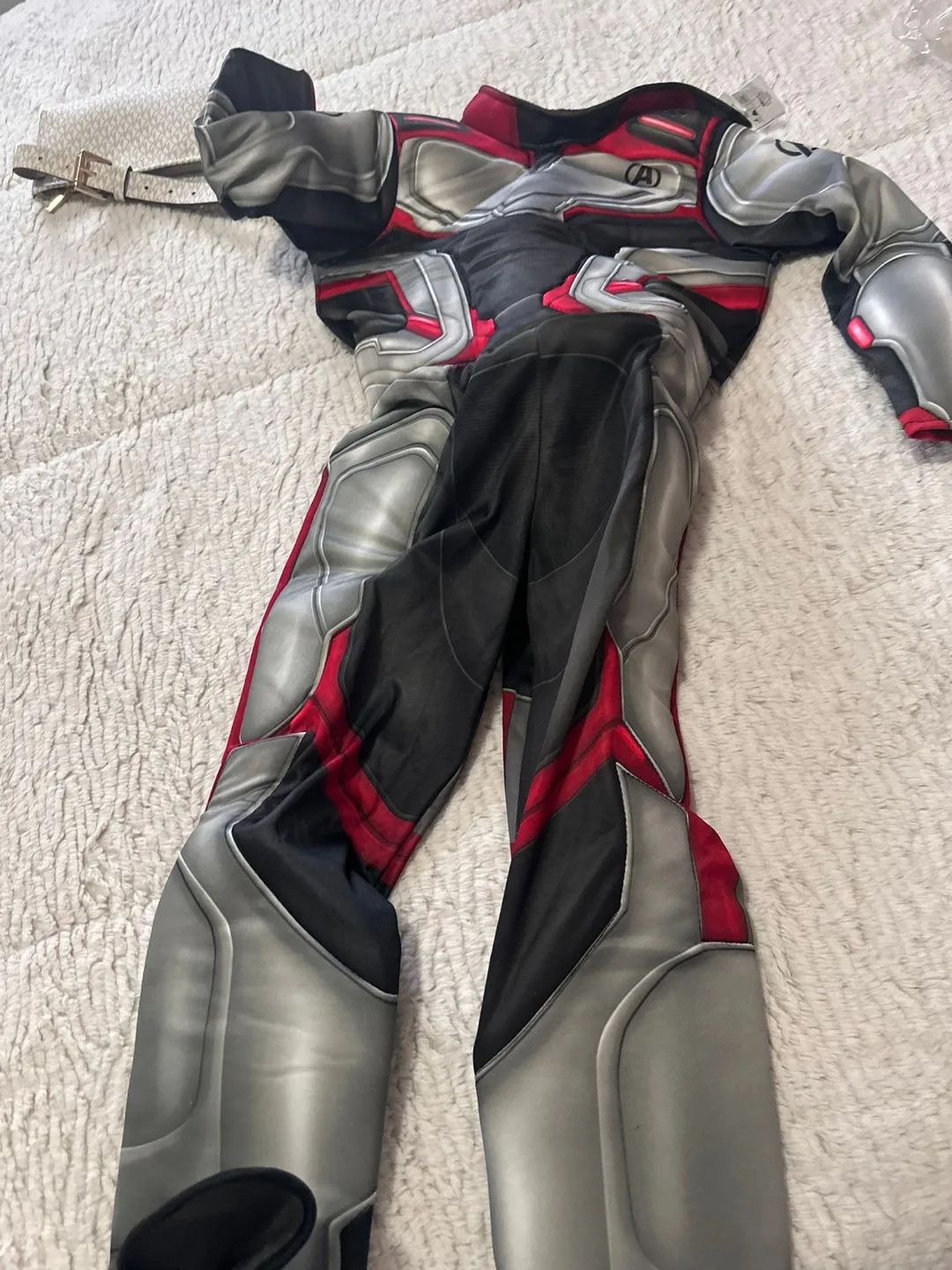 Child's Vampire Costume image indicator(3)