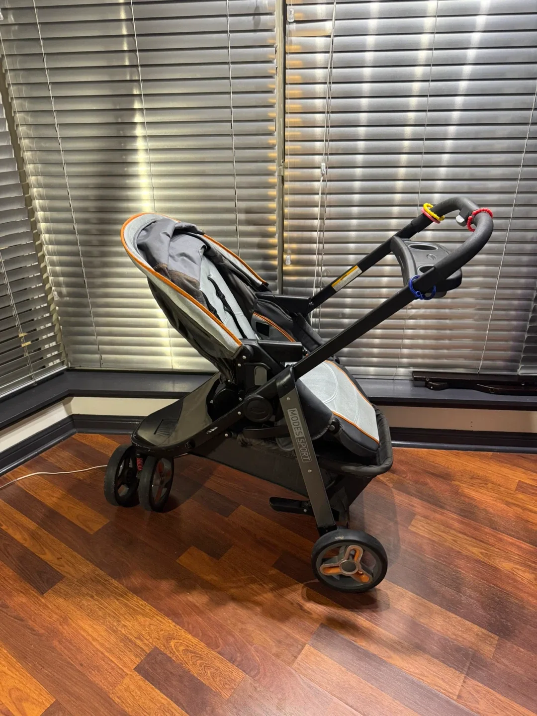 Graco Stroller with running cover image indicator(2)