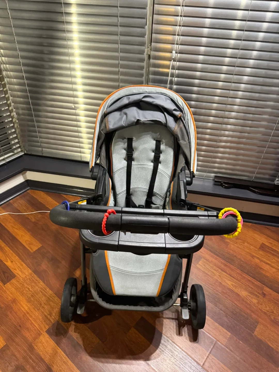 Graco Stroller with running cover image indicator(6)