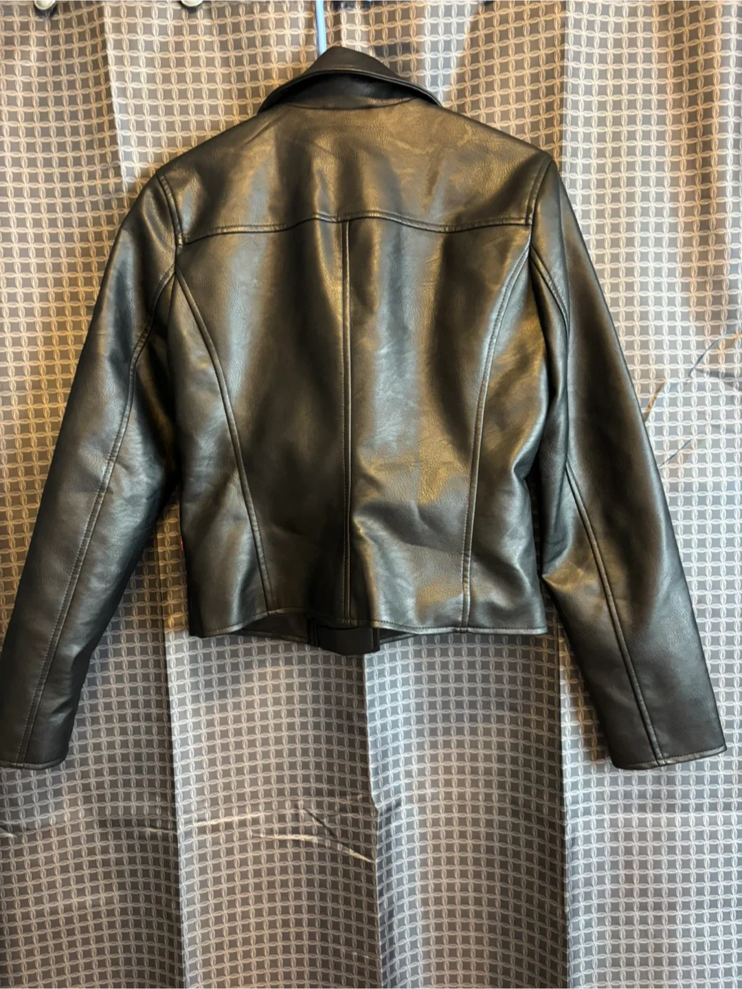 Levi's Black Faux Leather Jacket - Size Small image indicator(3)