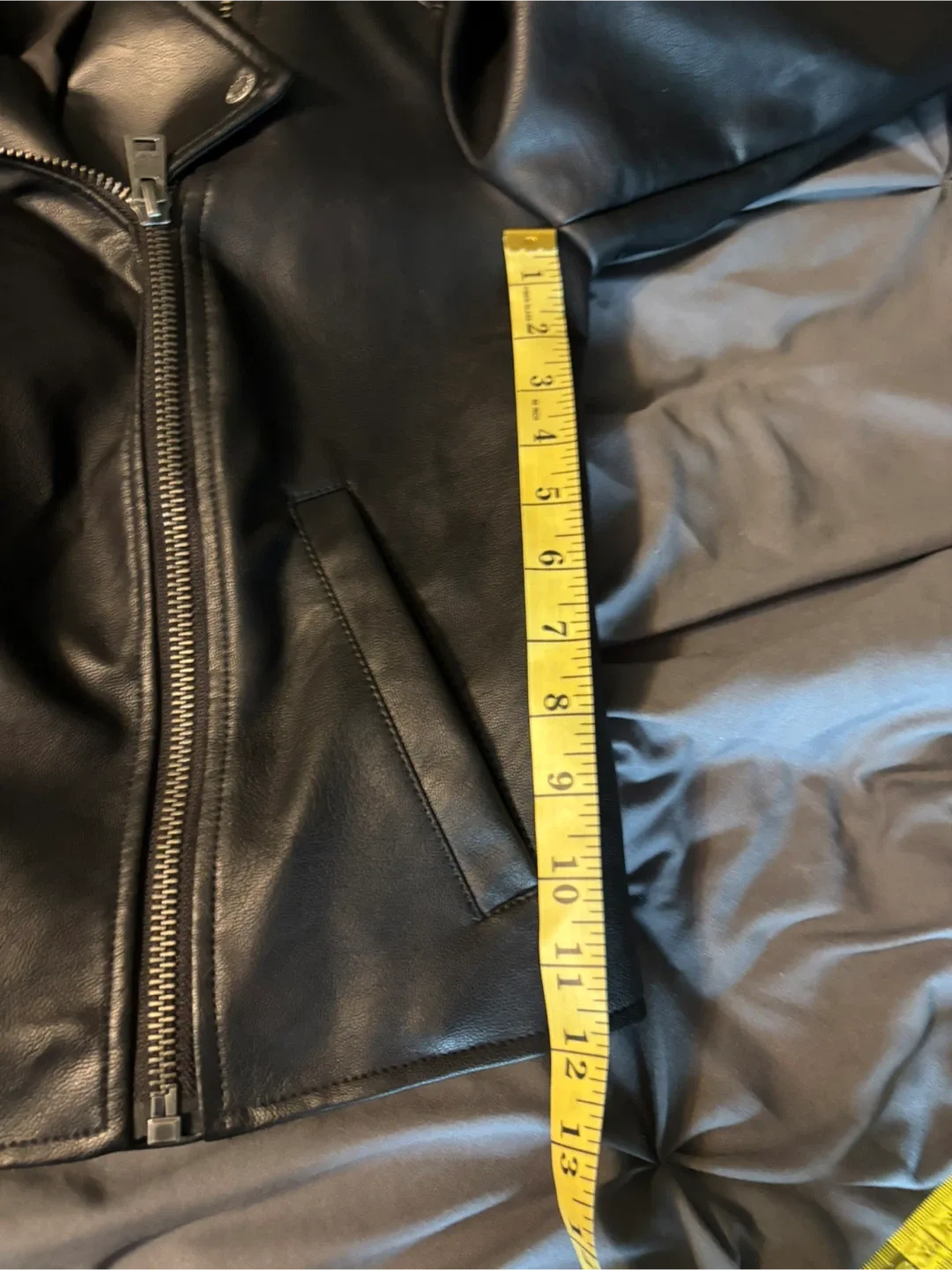 Levi's Black Faux Leather Jacket - Size Small image indicator(7)