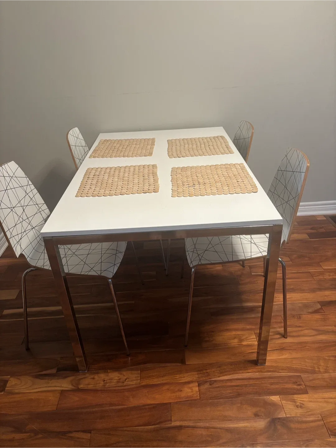 Dining Table with 4 Chairs - White & Chrome image indicator(4)