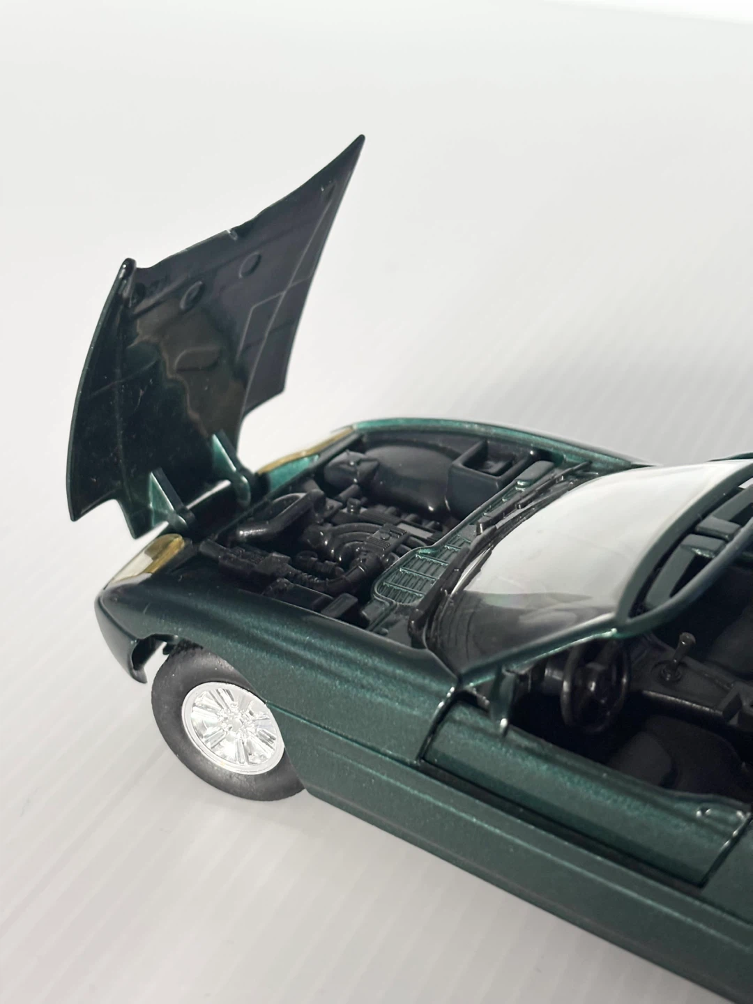 Vintage revell bmw z1 1:24 scale model car - photo 3