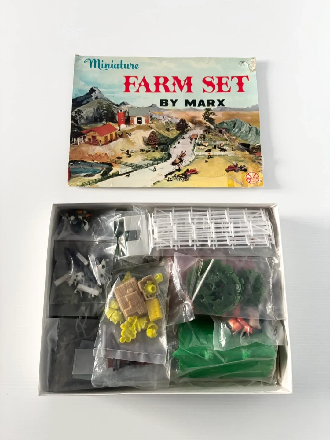 Extremely rare unopened miniature farm set by Marx toys image indicator(2)
