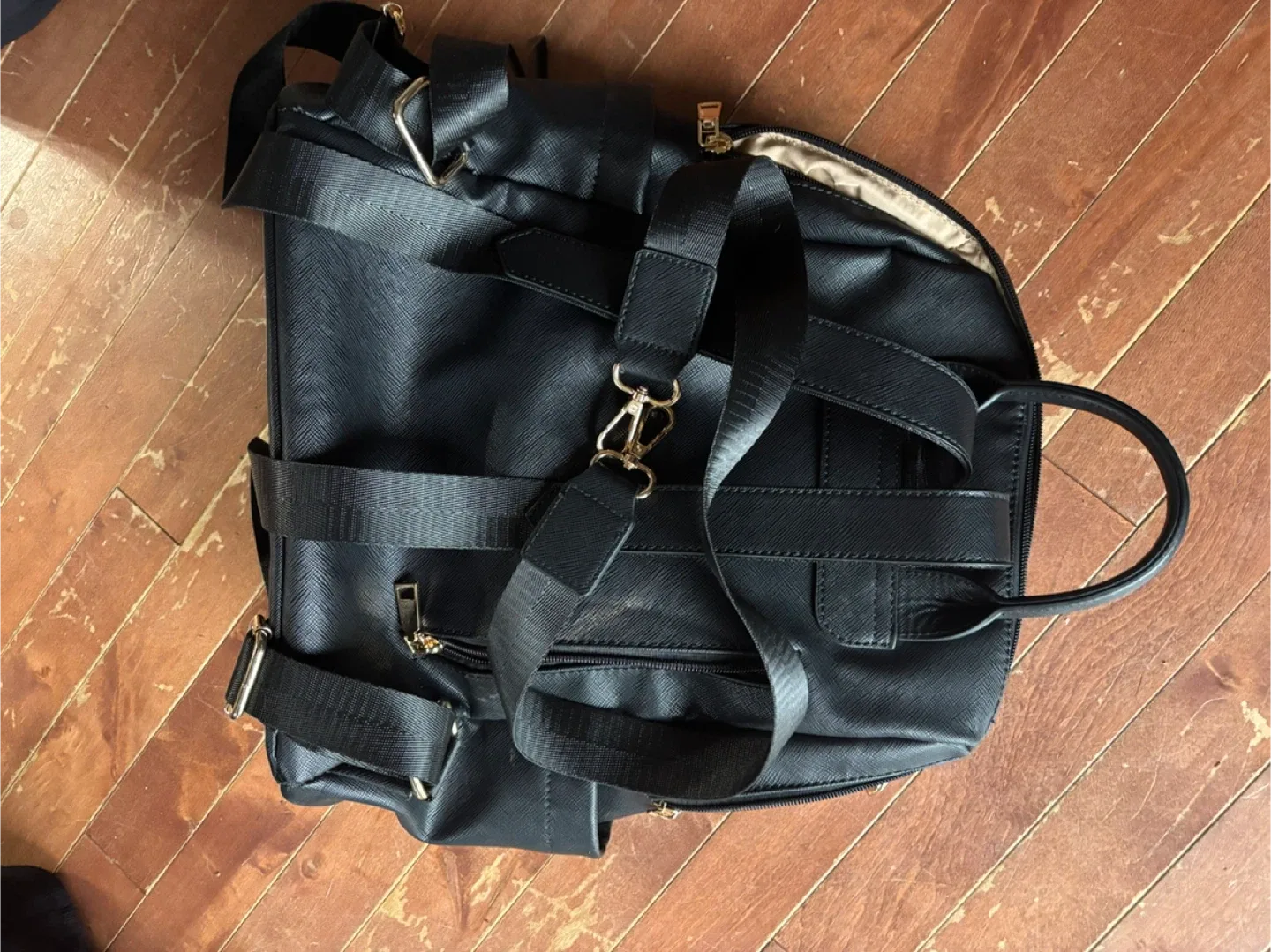 Black Leather Backpack image indicator(7)