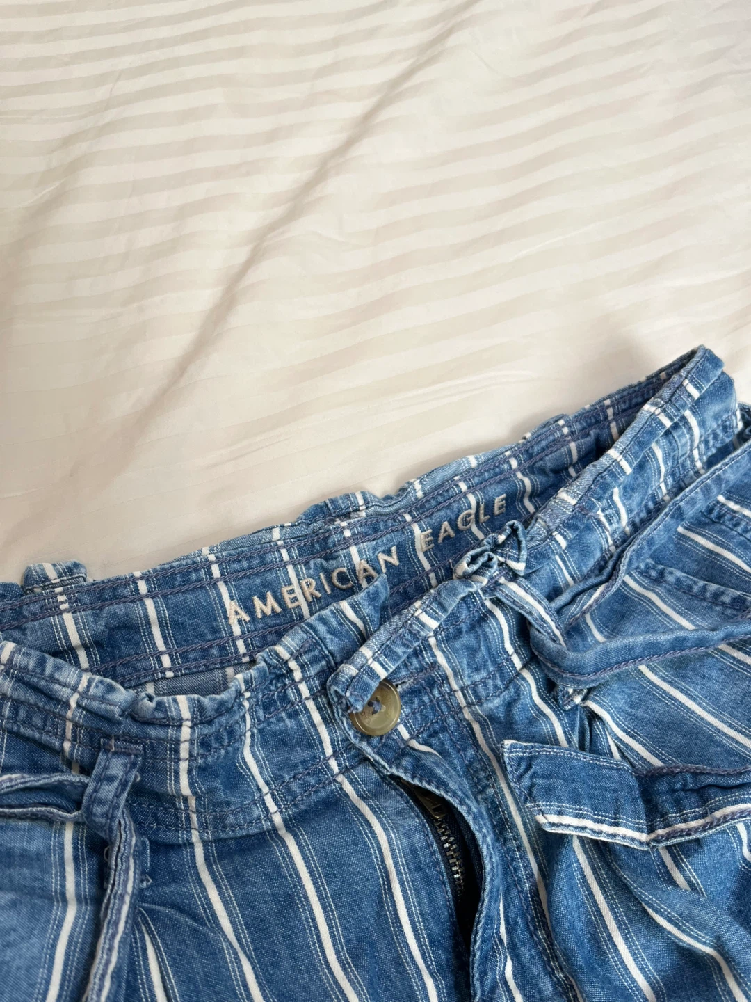 American Eagle Outfitters Blue and White Striped Jean Shorts - photo 2