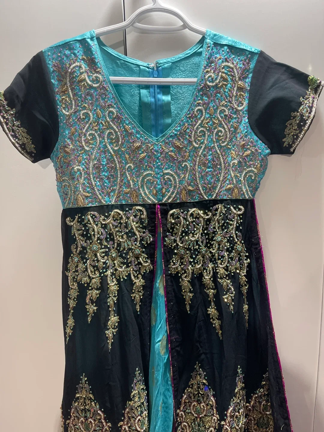 Embroidered Salwar Kameez Suit image indicator(3)