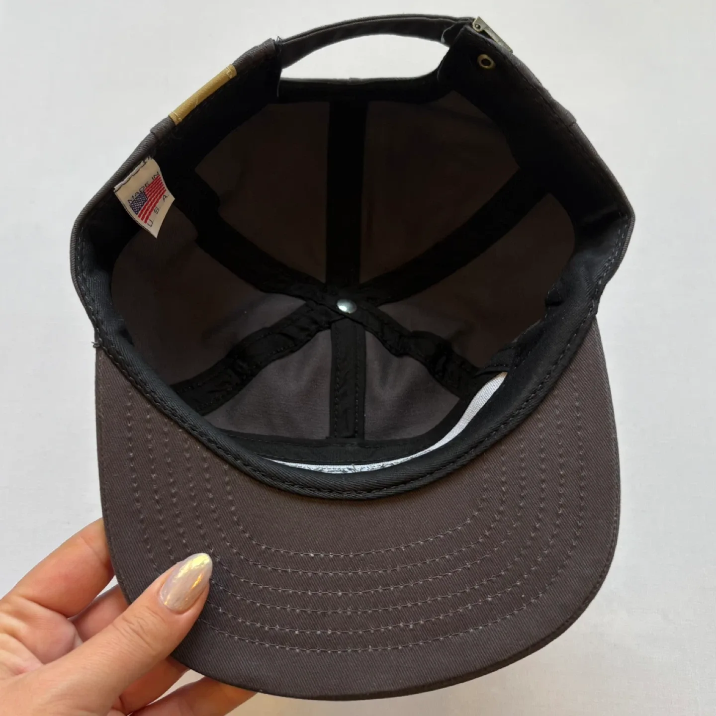 Goose Island Beer Hat Cap Adjustable Dark Grey Flat Bill Brewery image indicator(7)