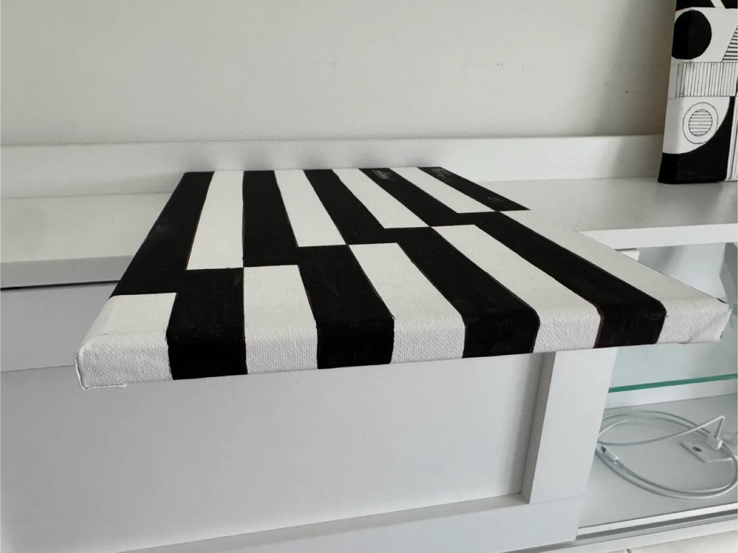 Black & White Abstract Canvas Art image indicator(4)