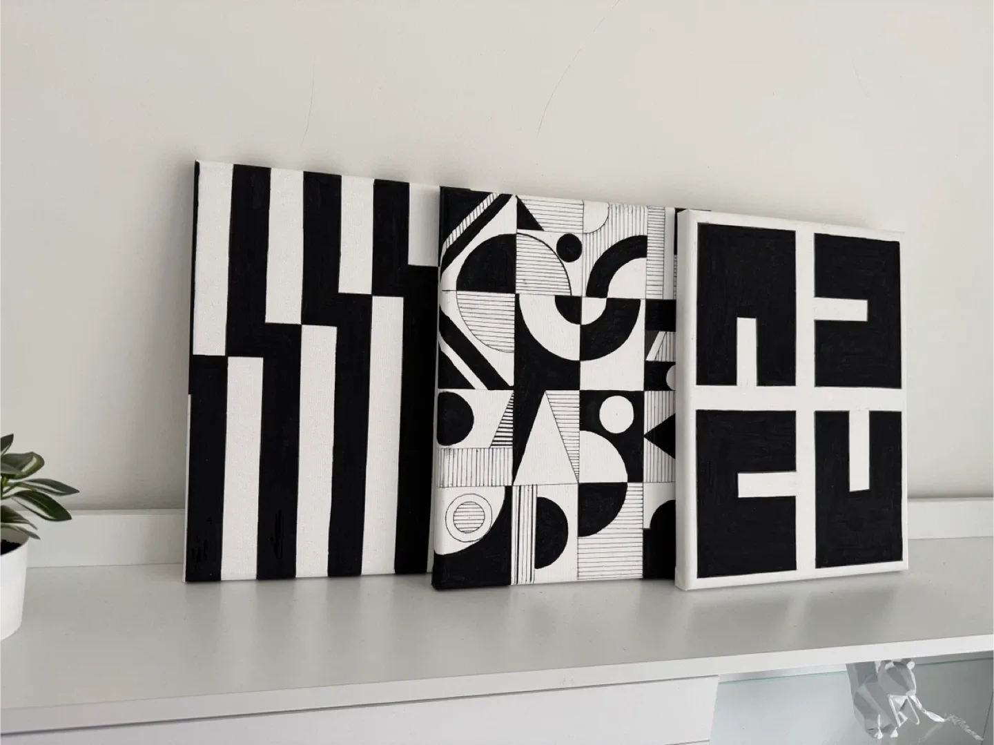 Black & White Abstract Canvas Art image indicator(7)