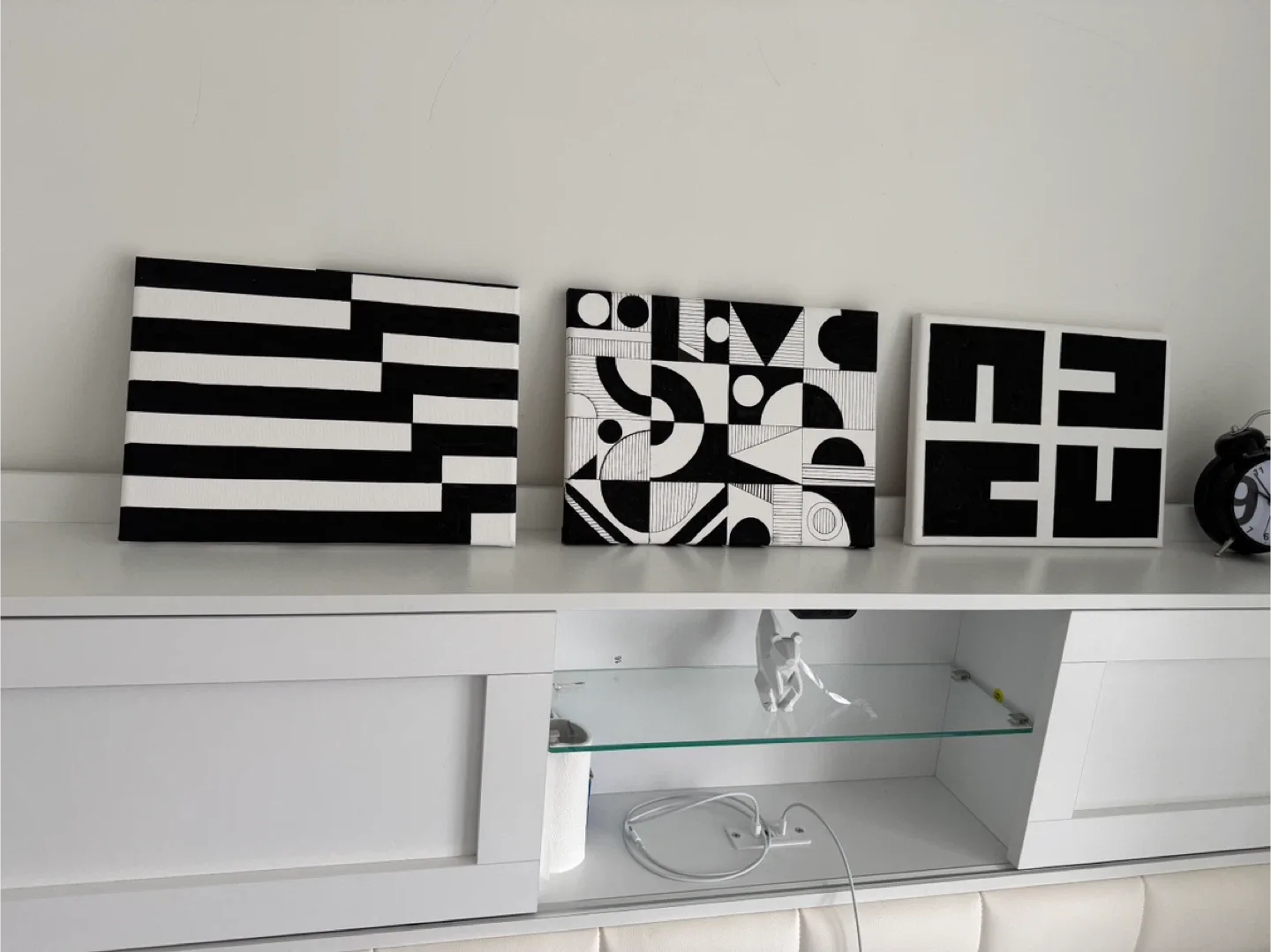 Black & White Abstract Canvas Art image indicator(8)